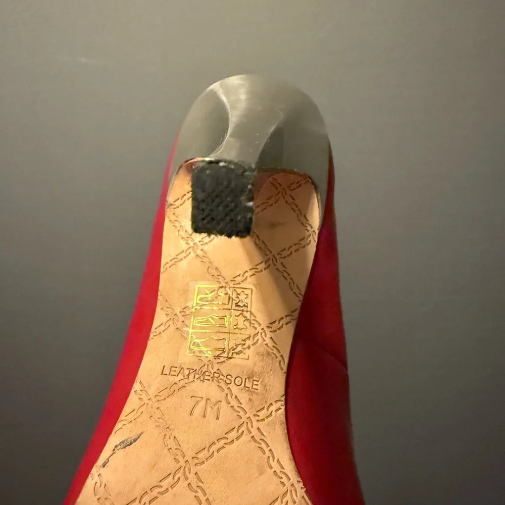 L.A.M.B Red Leather High Heel Platform Pump Shoes. Size 7 - Picture 3 of 6